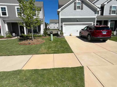 Lawn Care service in Lenoir, 28645