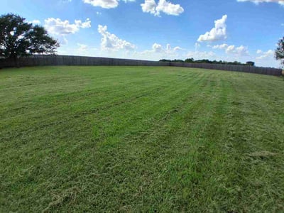 Lawn Care service in Bryan, 77803
