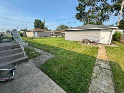 Lawn Care service in East Chicago, 46312