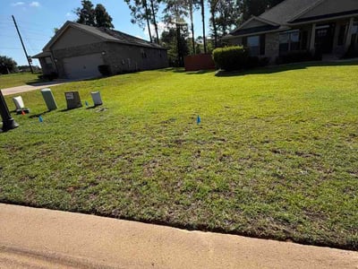 Lawn Care service in Crestview, 32536