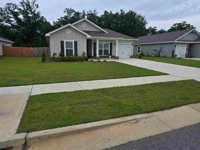 Lawn Care service in Gulf Shores, 36542
