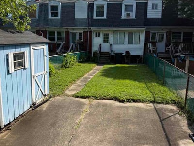 Lawn Care service in Essex, 21221