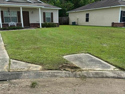 Lawn Care service in Denham Springs, 70726