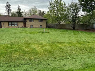 Lawn Care service in Lombard, 60148