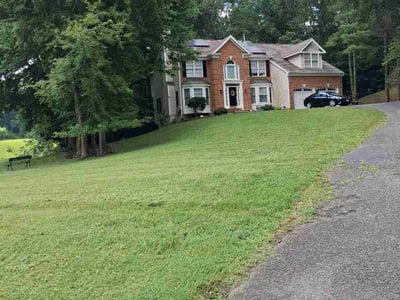 Lawn Care service in Oxon Hill, 20745