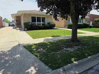 Lawn Care service in Crystal Lake, 60014