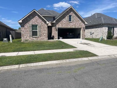 Lawn Care service in Gonzales, 70737