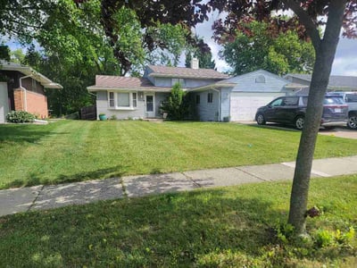 Lawn Care service in Auburn Hills, 48326