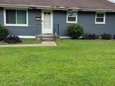 Lawn Care service in Nicholasville, 40356
