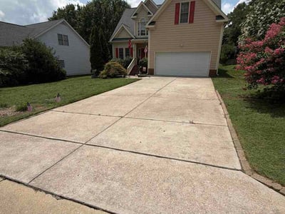 Lawn Care service in Kenly, 27542