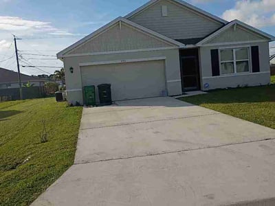 Lawn Care service in Key West, 33040