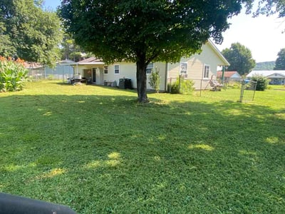 Lawn Care service in Springdale, 72764