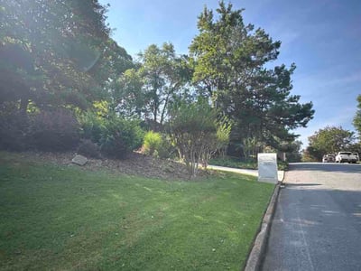 Lawn Care service in Duluth, 30096