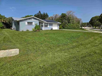 Lawn Care service in Sebastian, 32958