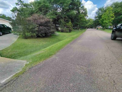 Lawn Care service in Byram, 39272