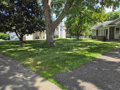 Lawn Care service in New Hope, 55428