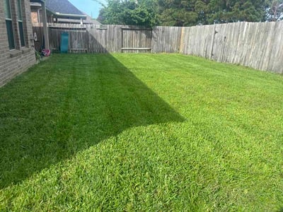 Lawn Care service in Tulare, 93274
