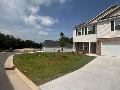 Lawn Care service in Thomasville, 27360