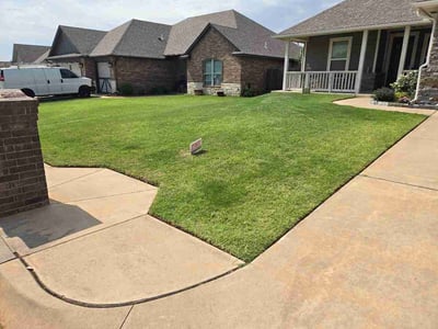 Lawn Care service in Warr Acres, 73179