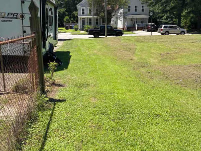 Lawn Care service in Fort Washington, 23936