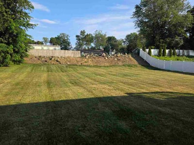 Lawn Care service in East Haven, 06512