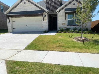 Lawn Care service in Haslet, 76052