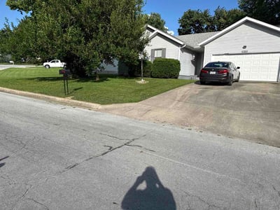 Lawn Care service in Nixa, 65714
