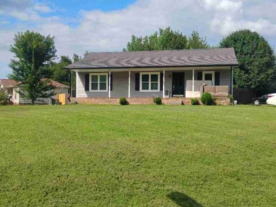 Lawn Care service in Cleveland, 37311