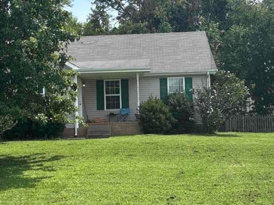 Lawn Care service in Cleveland, 37311