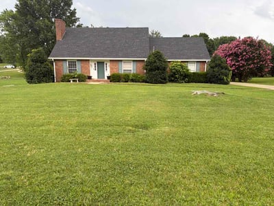 Lawn Care service in Cleveland, 37311