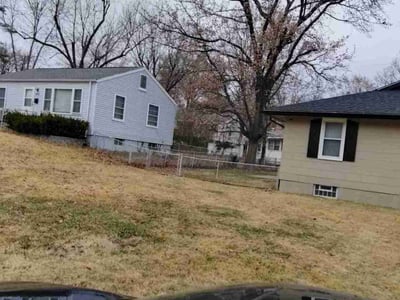 Lawn Care service in Jersey City, 07302