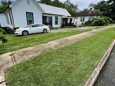 Lawn Care service in Opelika, 36801
