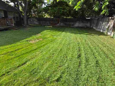 Lawn Care service in Redmond, 97756
