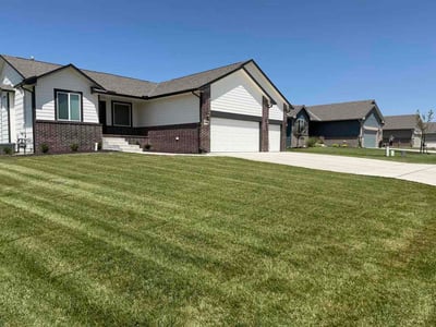Lawn Care service in Andover, 67002