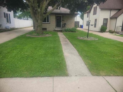 Lawn Care service in Kaukauna, 54130