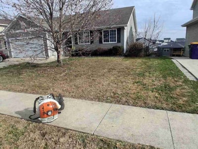 Lawn Care service in Auburn, 01501