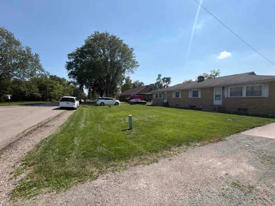 Lawn Care service in East Lansing, 48823
