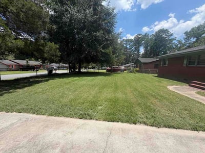 Lawn Care service in Phenix City, 36867