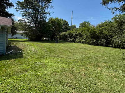 Lawn Care service in Edwardsville, 62025