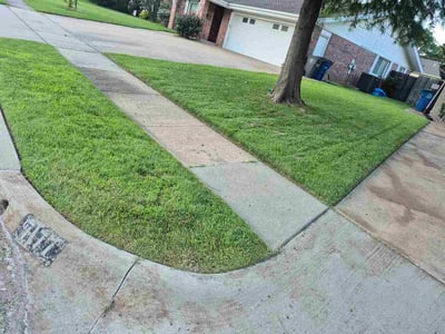 Lawn Care service in Claremore, 74017