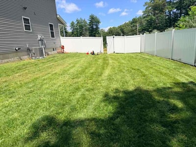 Lawn Care service in Londonderry, 03053