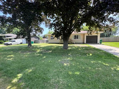 Lawn Care service in Merrillville, 46410