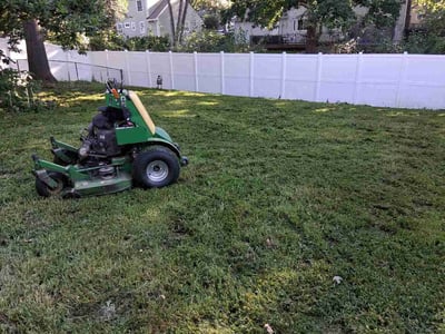 Lawn Care service in Overland Park, 66204