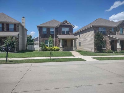 Lawn Care service in Aubrey, 76227