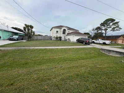 Lawn Care service in Cocoa Beach, 32931