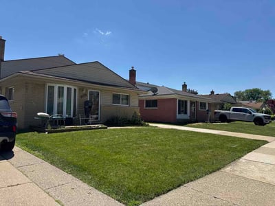 Lawn Care service in Belleville, 48111