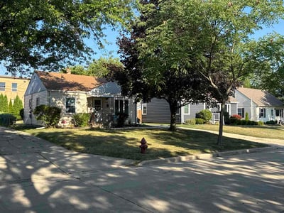 Lawn Care service in West Allis, 53214
