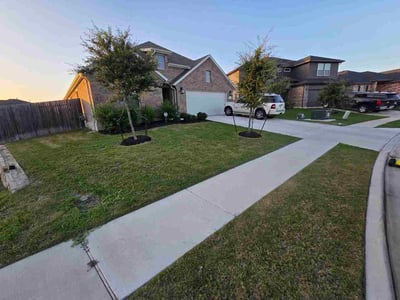 Lawn Care service in Buda, 78610