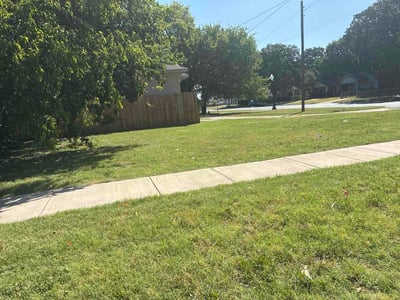 Lawn Care service in Roanoke, 76262