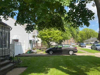 Lawn Care service in Cuyahoga Falls, 44221